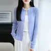 Cardigã de tricô canelado cinza para mulheres, design canelado retrô de outono, visual de peça dupla falsa, blusa de lã fina, jaqueta pequena