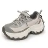 Zapatos de plataforma gruesa para aumentar la altura tipo "monstruo papá" para mujer, nuevo modelo 2026, súper populares, ligeros, cómodos, zapatillas deportivas casuales para mujer