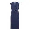 Ropa de Mujer para Exportación Europea y Americana de Aliexpress Otoño 2025 Estilo Europeo y Americano Vestido de Color Liso Plisado sin Mangas de Doble Botonadura con Hebilla Metálica