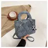 Bolsas de alta qualidade transfronteiriças 2026 novas bolsas de ombro e crossbody da moda europeia e americana, bolsas femininas populares, bolsas de mão acolchoadas