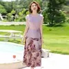 Vestido tailleur elegante e estiloso para mães, novo modelo 2026, conjunto de verão para mulheres de meia-idade e idosas, conjunto de saia de duas peças com mangas curtas, estilo elegante de verão