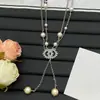 Modelo Nuevo 2025 Chanel con Logo, Collar de Doble Capa Doble C Incrustado con Diamantes y Perlas para Mujer, Collar de Lujo de Gama Alta al por Mayor