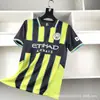 2627 Temporada Edición Fan Manchester City Manchester United Riad Chelsea Versión Tailandesa Local y Visitante Estilo Nuevo y Viejo Camisetas de Fútbol