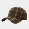 Gorra de béisbol de lana a cuadros vintage de otoño e invierno, gorra de pico a cuadros británicos cepillada, gorro cálido casual para exteriores unisex