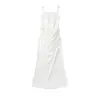 25105-25 Vestido Elegante de Inverno Estilo Europeu e Americano, Slim Fit, Liso, Decote Quadrado, Cintura Marcada com Laço, Alças e Saia Longa