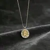 Collar Colgante de la Virgen María con Circonitas Incrustadas, Redondo, Estilo Retro de Lujo Ligero para Mujer, Cadena Clavicular Dorada, Joyería Versátil de Alta Gama