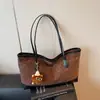 Bolso Casual de Gran Capacidad con Estampado de Leopardo para Mujer 2025 Nuevo Otoño e Invierno Retro Más Fácil de Combinar Bolso de Hombro Bolso Tote para Desplazamiento
