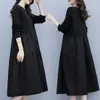 Vestido com Bloqueio de Cores, Bolso com Botão, Gola Redonda, Feminino, Primavera, Outono, Tamanho Grande, Gorduchinha MM, Roupas para Mãe, Rejuvenescedor, Estiloso, Solto, Comprimento Médio, Saia
