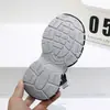 Tamanhos 26-37, cabedal de couro, feito à máquina, tênis esportivos infantis de tamanho médio a grande, tênis infantis de malha, tênis casuais unissex estilo "dad shoes", modelo 6625