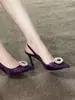 Primer Encuentro con los Tacones Altos de Punta con Hebilla de Cristal Inspirados en el Diseño de la Temporada, Sandalias de Tacón de Aguja de Satén con Pedrería, Sexy de Una Sola Tira