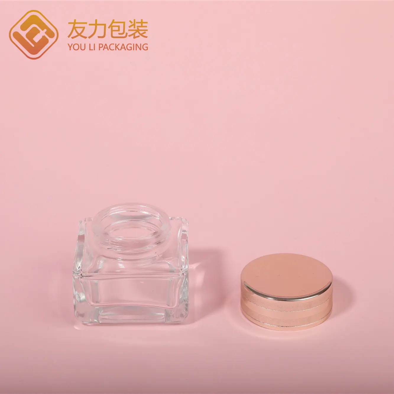 影棚拍摄-885_副本_副本