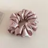 Scrunchie de Cetim Perolado Estrelado com Strass, Pera Coreana, com Toque de Luxo, Suave e Elegante, Elástico de Cabelo, Acessório de Cabelo