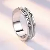 Hora de Correr Anillo para Hombre Estilo Trendy ins Anillo Cerrado Moda Creativo Giratorio Coche Flor Anillo para Hombre