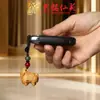 Corrente para Celular Pingente Cavalo do Zodíaco em Jacarandá Yiming Xianyuan Madeira Maciça Entalhada Cavalo de Desenho Animado Chaveiro de Carro Pingente de Bolsa
