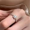 Nuevo anillo de diamantes cuadrados con cadena de circón para mujer, anillo de bodas plano con destellos, de alta calidad, delicado, exquisito, para el dedo índice, simple y a la moda.