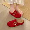 Chinelos Birkenstock vermelhos da moda com sola grossa para mulheres, novo modelo outono e inverno 2026, chinelos slip-on de camurça com bico fechado e design casual