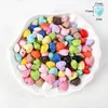 Pingente Coração Flor Colorido Pintado em Acrílico Furo Reto Contas Soltas Contas para Fio Chaveiro de Celular Acessórios para Joias DIY