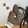 31231 Bolso de peluche para mujer, invierno 2023, nuevo bolso de lunares, bolso de mano para estudiante, bolso escolar, bolso de mano