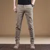 Calça casual de negócios de alta qualidade italiana 2026 verão estilo fino corte slim perna reta calça versátil para homens de meia-idade