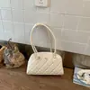 Bolso de Hombro Nuevo Patrón de Diamantes Oso Colgante para Mujer Primavera 2026, Bolso de Hombro Versátil de Moda, Bolso de Mano de Lujo Ligero para Viajes