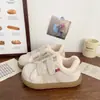 Tênis de Treino Alemães, Mocassins Casuais, Tênis Peludos, Novos Modelos Outono e Inverno 2026, Sapatos Femininos com Forro de Lã, Tênis Brancos, Sapatos Quentes de Algodão