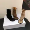 Botas de Cavaleiro Alilovers Estilo Europeu e Americano para Mulheres, Botas Curtas de Camurça para Verão com Bico Fino e Salto Médio com Zíper nas Costas, Botas Estilo de Rua