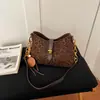 Bolso de Axila Mate de Lujo Ligero para Mujer, Nuevo Modelo Otoño 2026, Bolso Cruzado con Cadena Texturizada al Hombro, Estilo Casual
