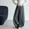 Calça Pegajosa de Arroz Cinza Escuro para Meninas Primavera e Outono 2026 Nova Cintura Alta Casual Solta Estilo Preguiçoso Esportiva Perna Larga Calça Cimitarra