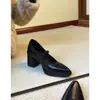 2026 Novo Estilo Preto Retrô Simples e Confortável Sapatos de Salto Alto Mary Jane para Mulheres, Estilo Francês Versátil Sapatos de Salto Grosso