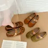 Zapatos retro Mary Jane estilo francés para mujer, nueva colección de otoño, cómodos para usar al aire libre, zapatos planos de corte bajo