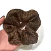 Novedad de otoño, scrunchie versátil de tela con estampado de leopardo para mujer, accesorio para el cabello de estilo retro coreano con un toque de alta gama