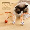 Bola elástica de penas de galinha para atacado para gatos, bola de arremesso interativa autocalmante, bola esportiva de penas elásticas, brinquedo criativo para gatos.