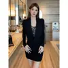 Elegante vestido de encaje con hombros descubiertos, imitación de dos piezas, manga larga para mujer, nueva colección de otoño e invierno, elegante vestido ajustado corto plisado que ciñe la cintura