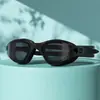 Gafas de natación para adultos de alta definición con logo impreso de la fábrica Konaide, antivaho, impermeables, de marco medio, gafas de natación unisex al por mayor