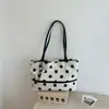 Nova Bolsa de Ombro de Bolinhas para o Verão de 2026, Bolsa de Ombro de Grande Capacidade para o Dia a Dia, Bolsa Tote de Design Simples e Exclusivo Estilo Coreano