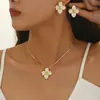 Conjunto de Collar y Pendientes de Flor con Goteo de Aceite Nuevo Primavera y Verano Transfronterizo Europeo y Americano, Conjunto de Joyería de Plumeria de Moda Personalizado