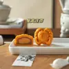 Pasteles de Luna de Huevas de Cangrejo: Que seas próspero todos los días. Los cangrejos traen buena fortuna. Pasteles de luna con forma de cangrejo con significados auspiciosos. Pasteles de luna del Festival de Medio Otoño disponibles al por mayor