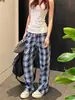 Pantalones casuales estilo coreano, pantalones a cuadros para hombre, versión coreana, corte holgado, modernos, de pierna ancha, casual, con un ambiente sofisticado y relajado