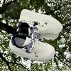 Novidades Primavera/Verão 2026 Sapatos Femininos em Camadas Sapatos Estilo Vibe com Solado Grosso Para Apreciadores de Cores Ins Sapatos Brancos Sapatos Casuais Leves