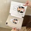 Conejo Phi de Little Corn Aplicable a Funda Protectora para Tableta iPad 11ª/10ª Generación Universal air6/7/8 Pegatina Lateral 2024Pro