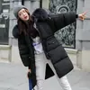 Abrigo de Algodón con Relleno de Plumas de Longitud Media para Mujer con Cuello Grande de Piel, Nueva Chaqueta de Algodón Engrosada Estilo Coreano 2026