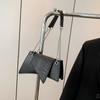 Mini bolsa pequena de alto valor feminina verão 2022 nova moda na internet design de nicho bolsa transversal de ombro com corrente