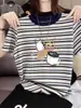 Camiseta a rayas de manga corta de diseño único 2026 para mujer con escote de bloques de color, top casual de moda estilo coreano