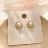 @ Oferta Especial @ Aretes Casuales Coreanos de Diamante y Perla para Mujer Lujo Ligero Nicho Estilo Frío Moda Más Fáciles de Combinar Aretes Aretes de Botón