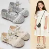 Sandálias de meia com babados para meninas 2026 novo estilo de verão sapatinhos de princesa com laço de strass sapatos de tela single