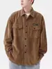 Camisa de manga larga para hombre con cuello estilo americano, nuevo modelo de primavera y otoño, corte holgado, diseño único, top casual versátil y moderno