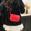 Bolso bandolera de nicho casual y moderno para mujer 2025 Verano Nuevo Retro para ir al trabajo Moderno y elegante Bolso de hombro único para mujer