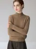 Novo suéter feminino de cashmere para outono e inverno com gola alta e mangas compridas, solto e versátil, base de lã tricotada, top de alta qualidade e quente