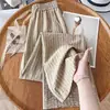 Pantalones de pierna ancha para mujer, estilo fino de verano, nuevo diseño de cintura alta 2026, pantalones casuales cropped rectos rayados de lino de este año