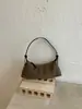 Bolsa de ombro retrô de alta qualidade para comércio exterior transfronteiriço para mulheres, nova bolsa de mão, bolsa de ombro e bolsa tiracolo da moda e estilosas